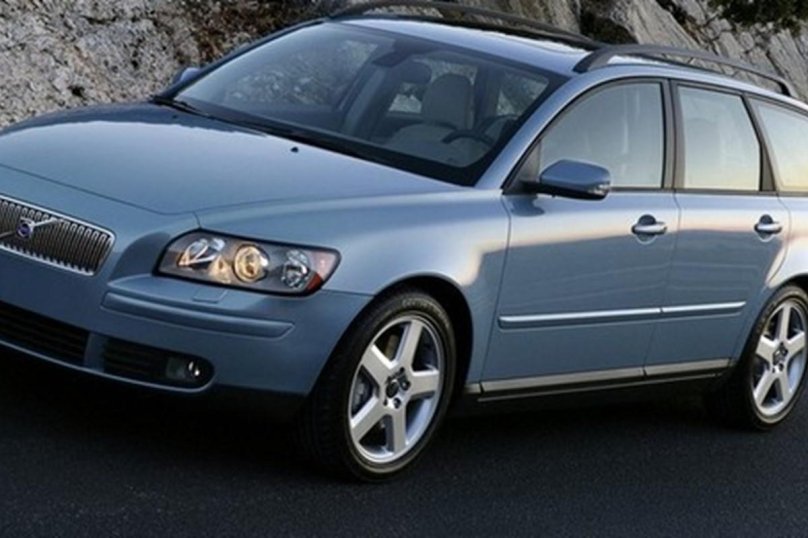 Вольво v50 универсал