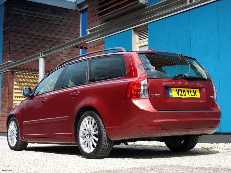 Volvo v50 универсал