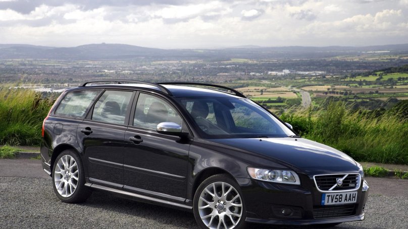 Volvo v50 r