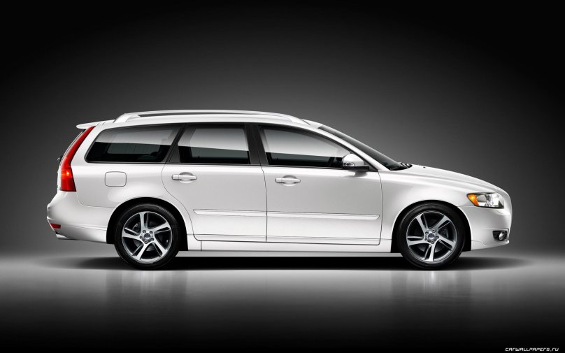 Volvo v50 2011