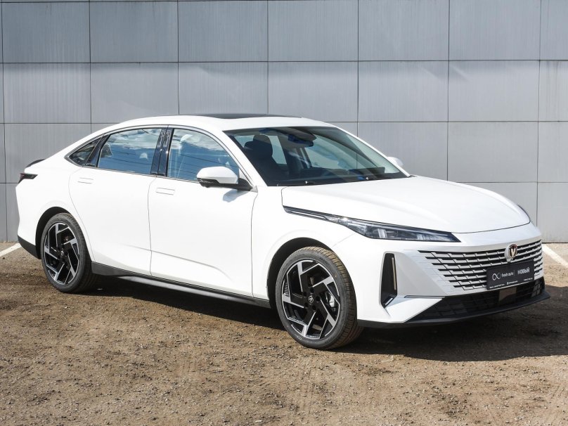 Changan Lamore 1.5 DCT 180hp 2wd