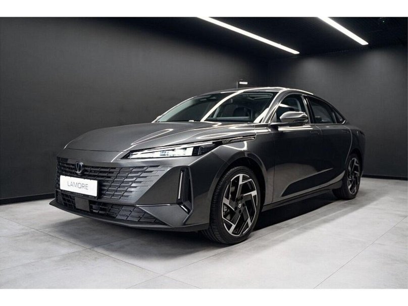 Changan Lamore Tech DCT 4x2