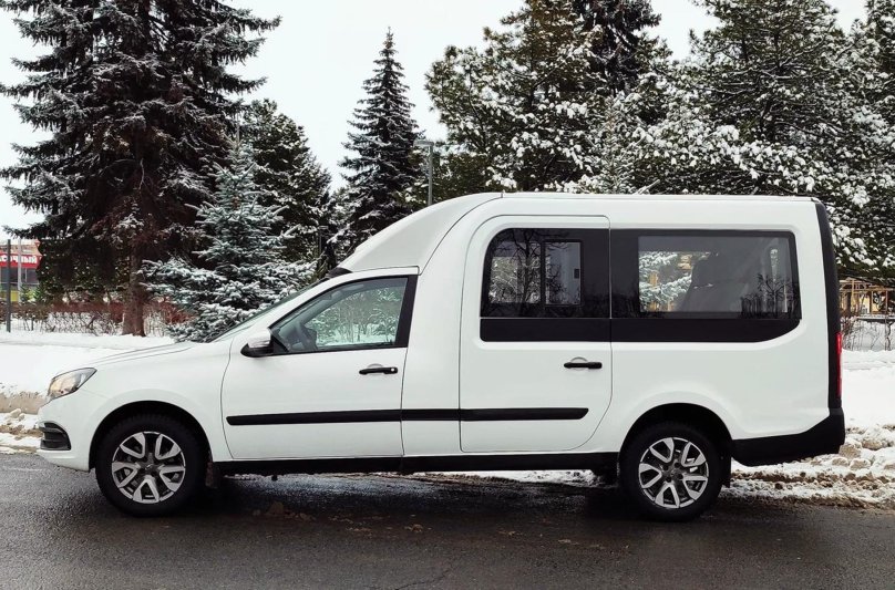 Лада Гранта куб 8 местная