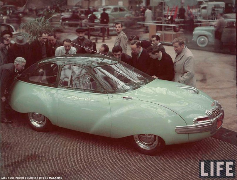 1954 Panhard Dyna.