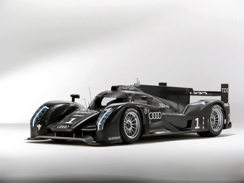 Audi r18 TDI 2011