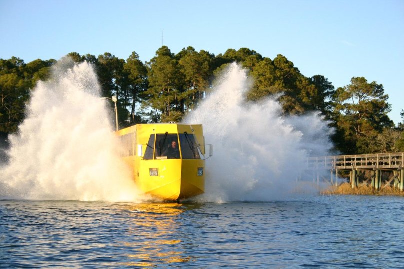 Амфибиус автобус амфибия