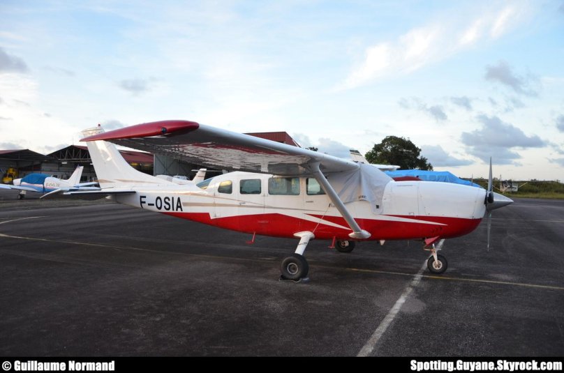 Cessna 207 Stationair 8