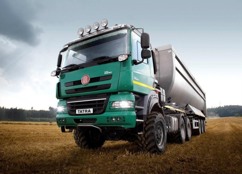 Татра Феникс самосвал