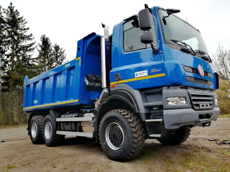 Татра Феникс 6х6 самосвал