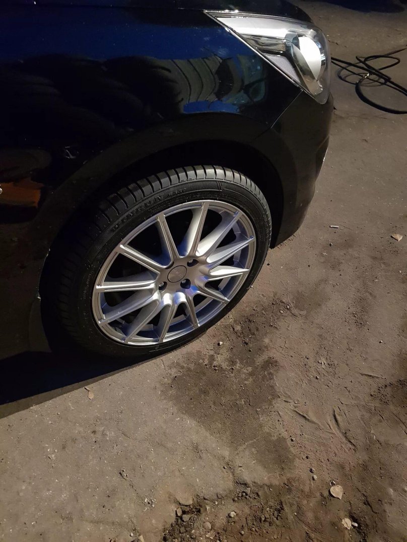 Хундай Солярис на r17 215 45