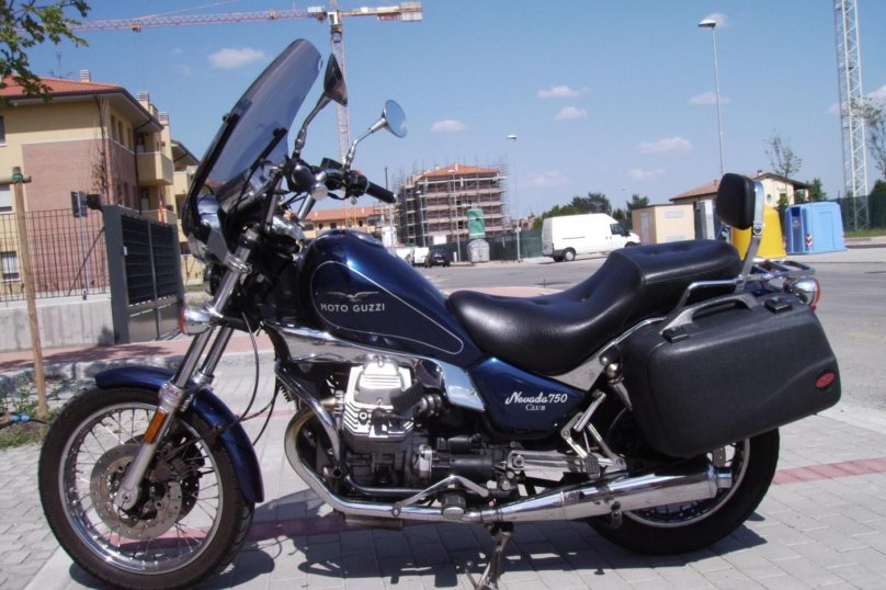 Мото Гуцци Невада