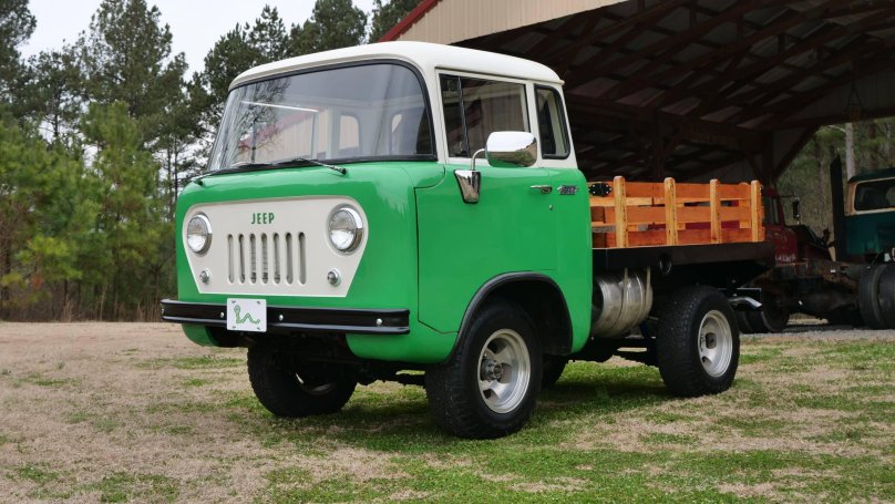 Jeep FC 150 Буханка