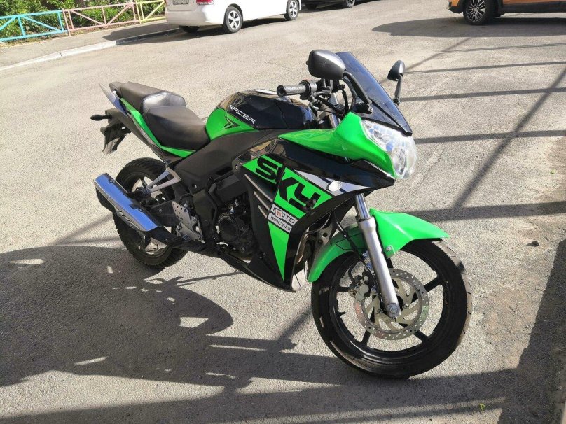 Мотоцикл рейсер скайвей 300