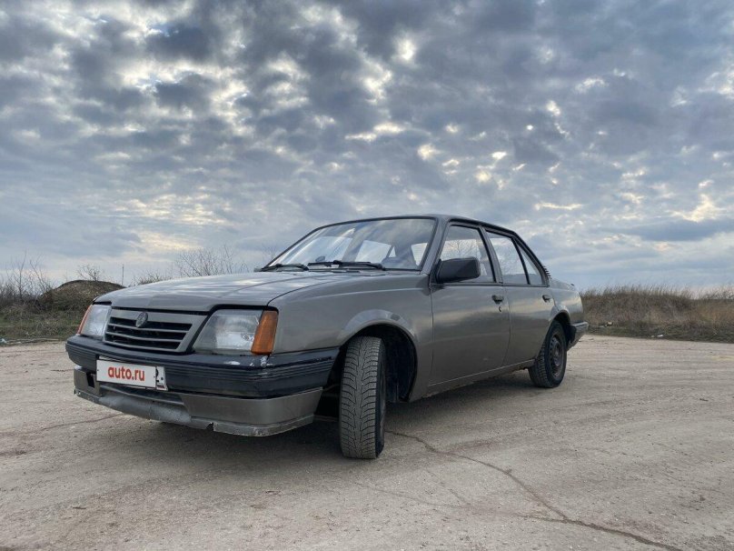 Opel Ascona 1988