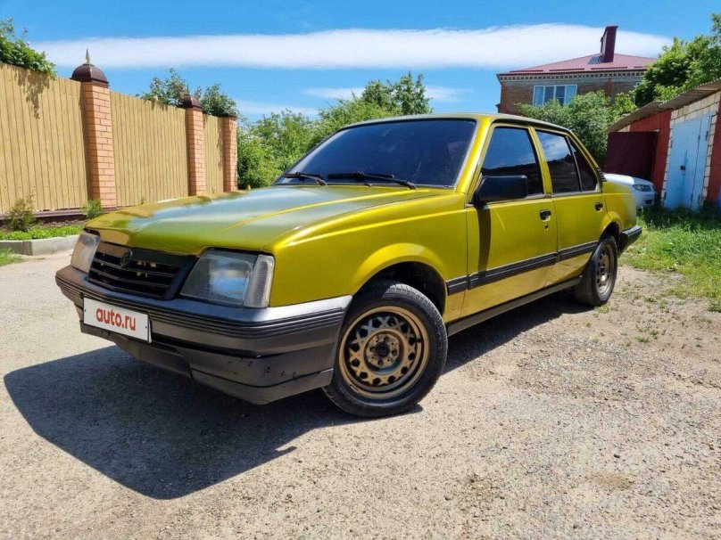 Opel Ascona 1988