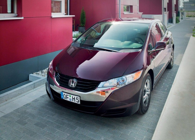 Honda FCX Clarity фото