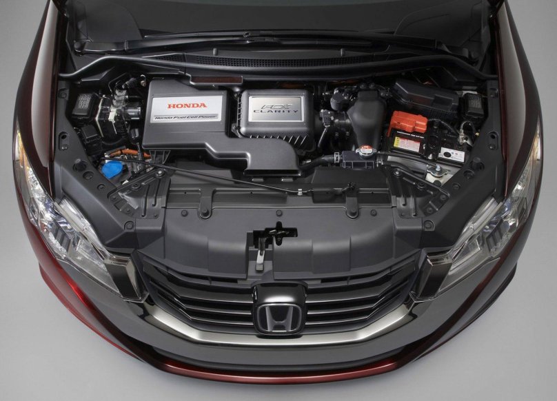 Honda FCX Clarity на водородном