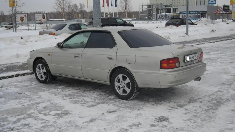 Тойота Виста кузов св 40