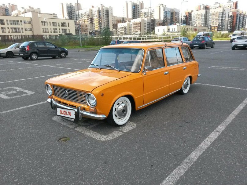 ВАЗ 2102 желтая