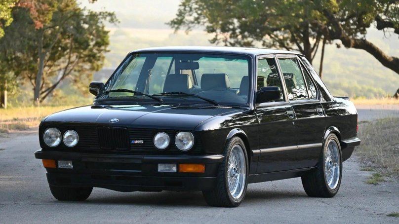 BMW 5 e28