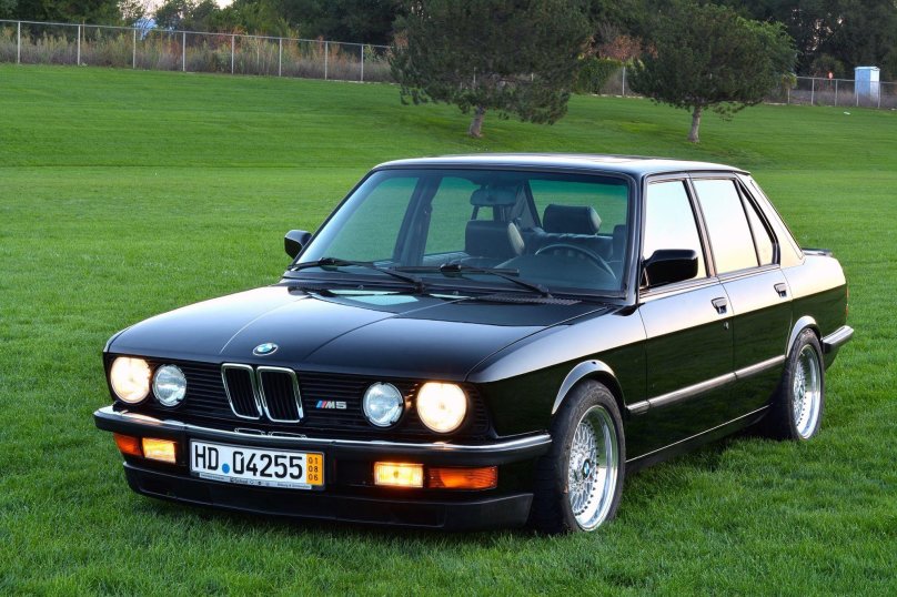 BMW e28 m5