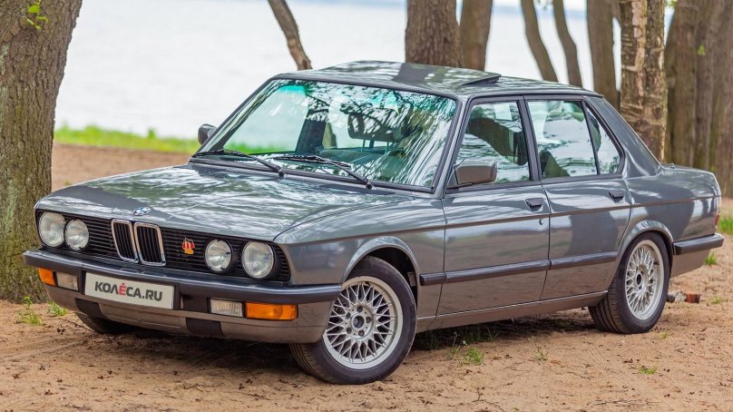 BMW 5 е28