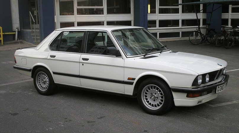 BMW e28 525i