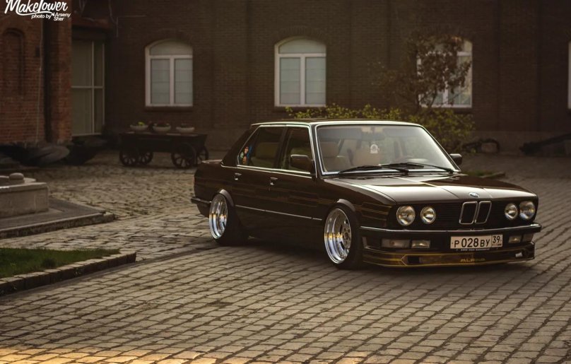 BMW 5 Series (e28)