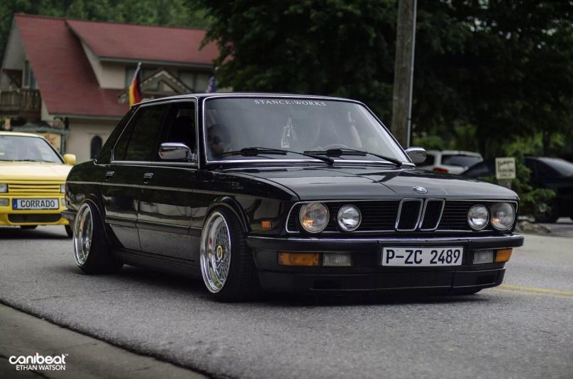 BMW 5 Series (e28)