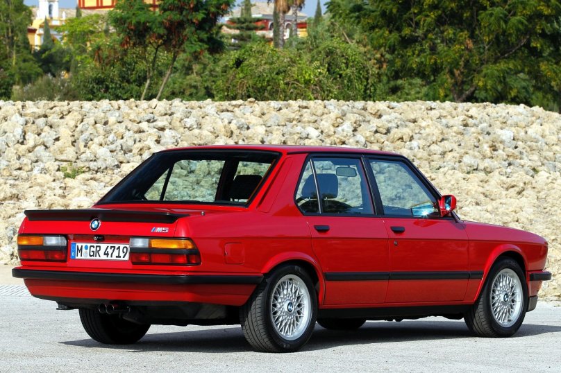 BMW m5 e28 1985