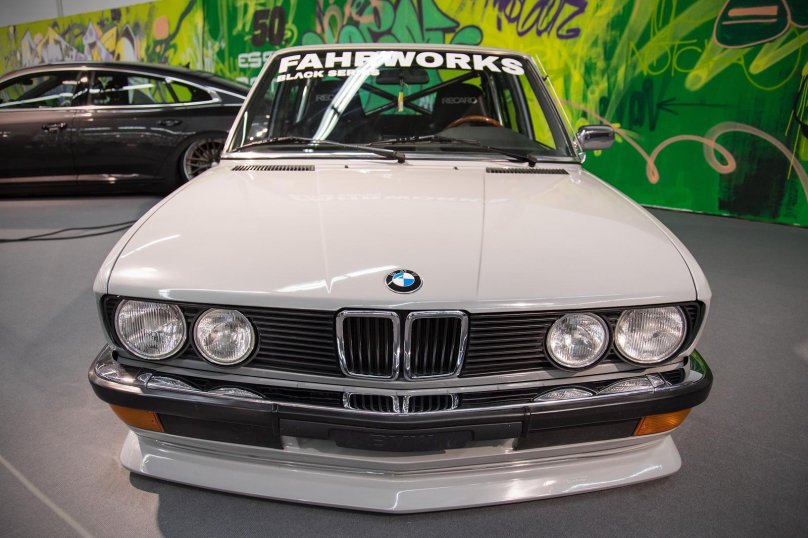 БМВ е28 передняя оптика