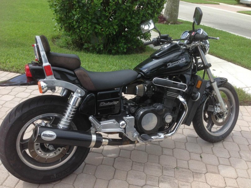 Kawasaki Eliminator 900