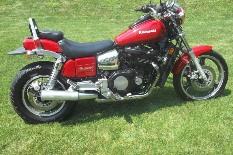 Kawasaki Eliminator 900