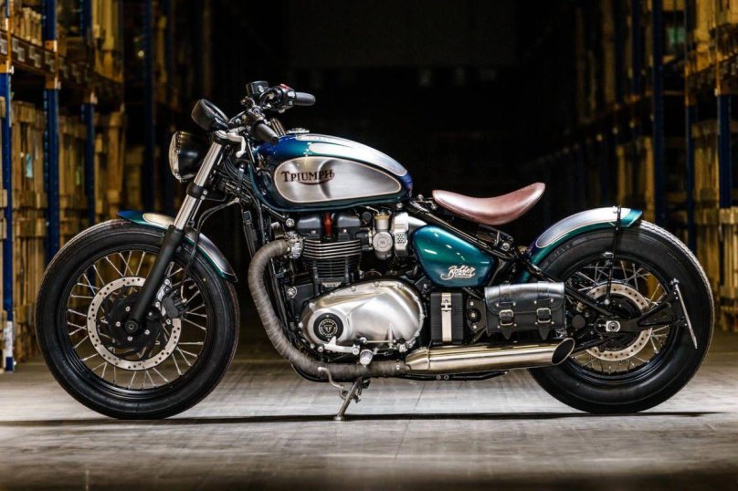 Триумф боббер мотоцикл
