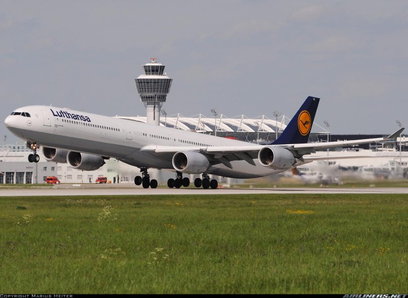 Эйрбас а340-600