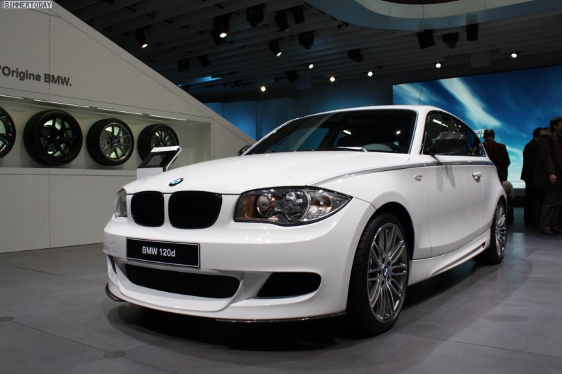 BMW e87 m Performance