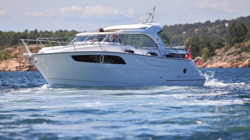 Моторная яхта Marex 320 aft