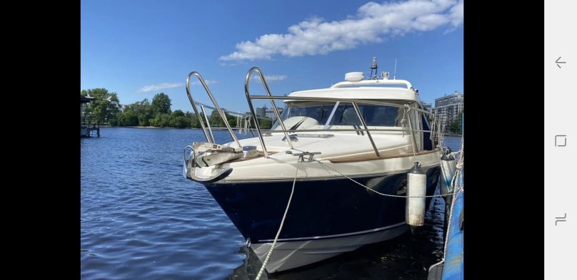 Катер Aquador 32