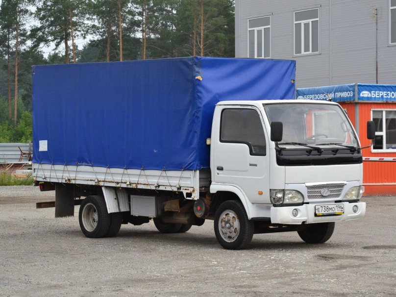 Yuejin nj1041dbz (бортовой)