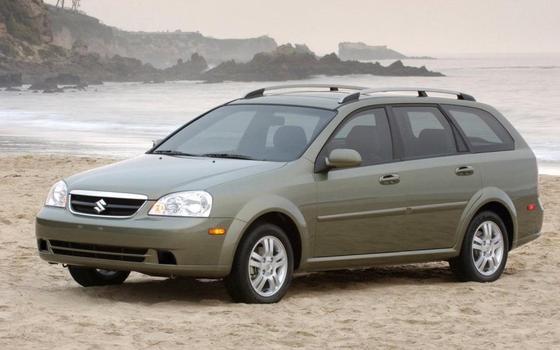 Suzuki forenza универсал