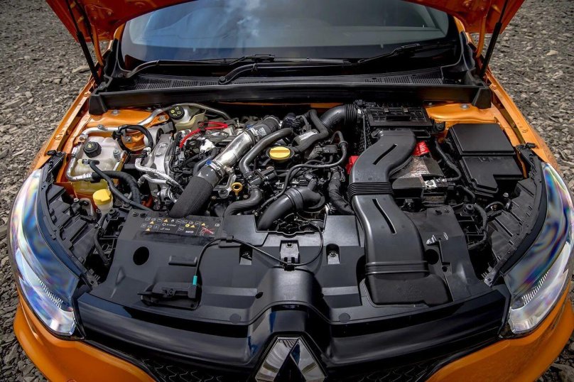 Рено Меган РС мотор