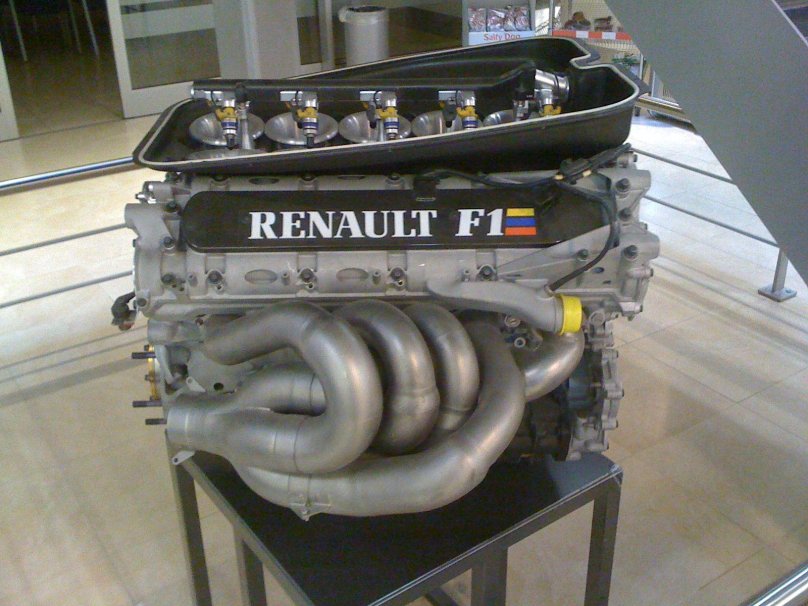 Renault v10