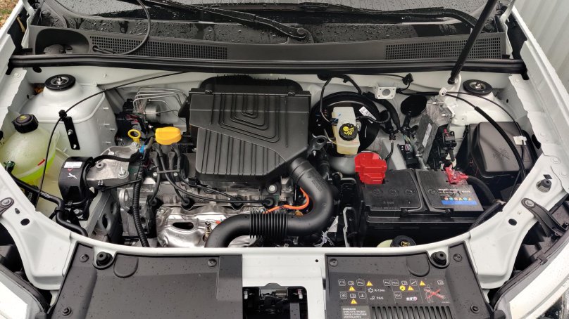 Двигатель Логан 1.6