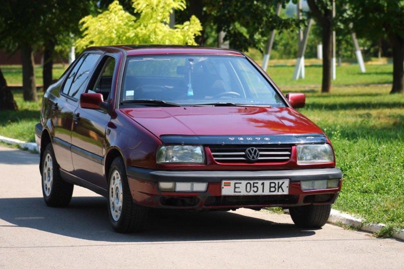 Volkswagen Vento 1 и 8
