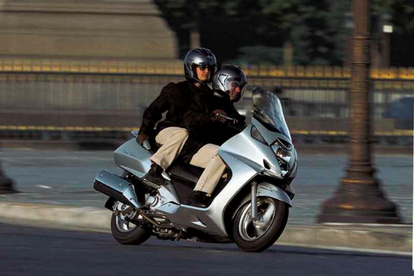 Honda Silverwing 600