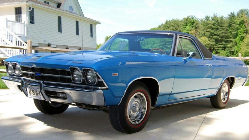 Эль Камино синего цвета