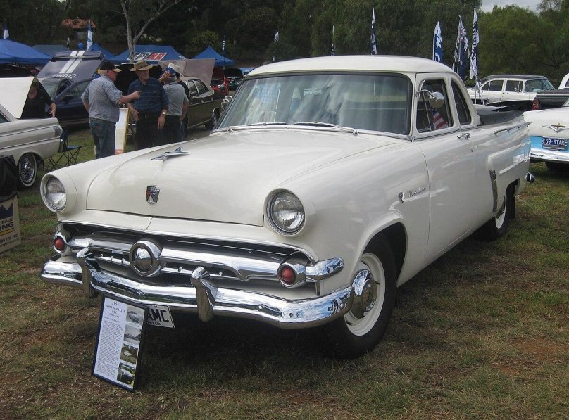 Ford Mainline 1954