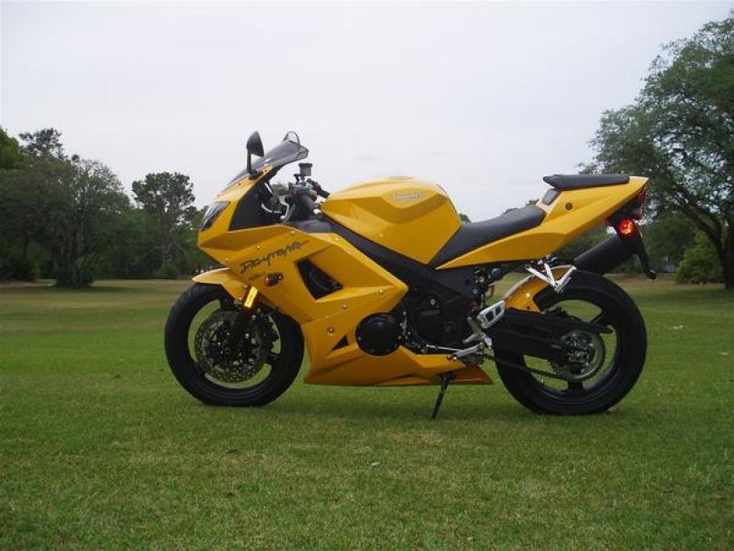 Триумф Дайтона 650 ай годы выпуска