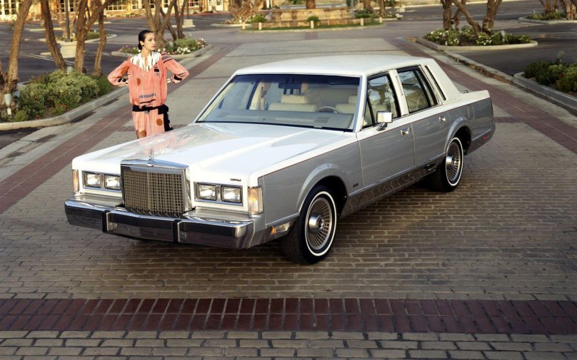 Lincoln Town car 1985
