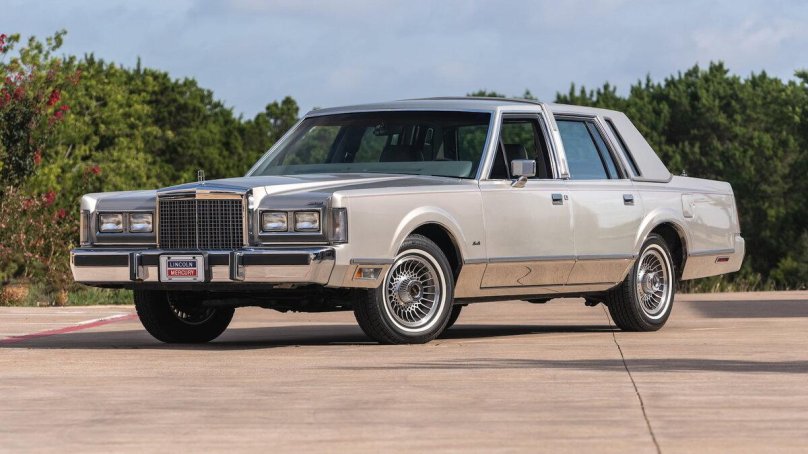 Линкольн Таун кар 1986